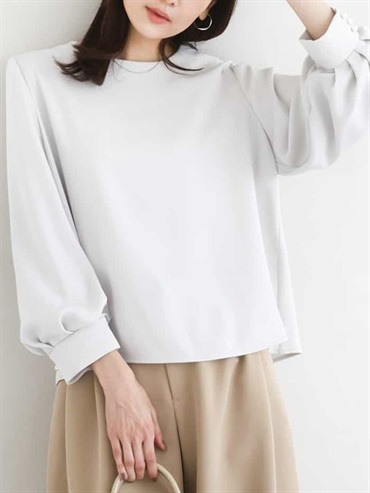 立體澎袖襯衫[機能性素材]