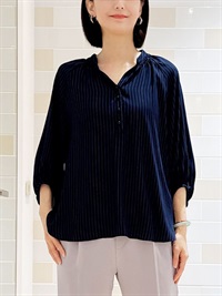 V領條紋上衣