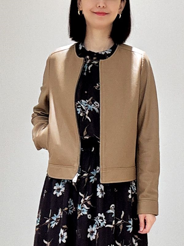 真皮圓領拉鍊短外套