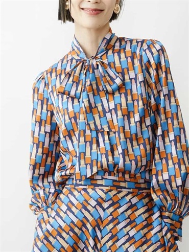 口紅印花領結襯衫[原創印花]