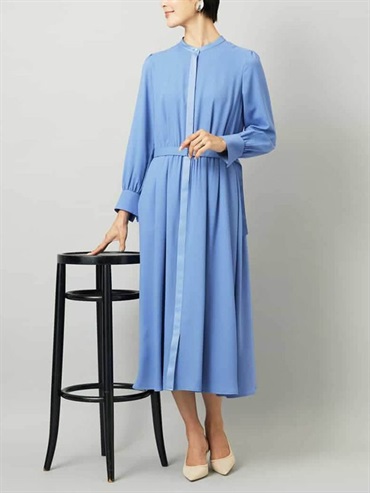 無領片剪裁喇叭長洋裝