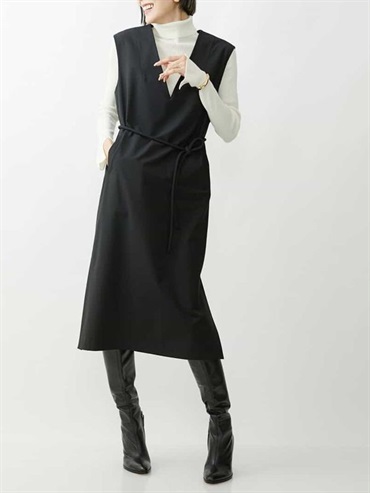 V領內磨毛洋裝[機能性素材]