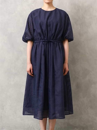 透膚格紋緹花洋裝