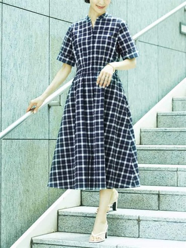 V領傘襬洋裝[泡泡紗]