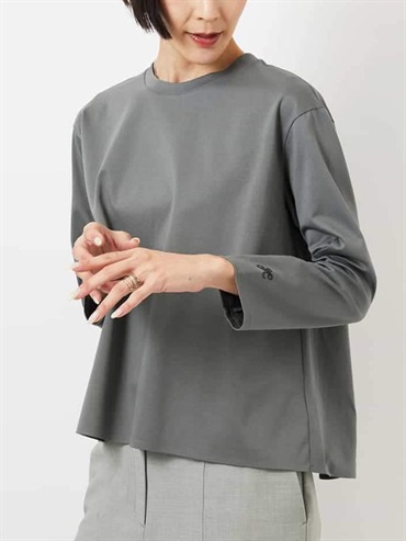 後襬傘狀設計上衣