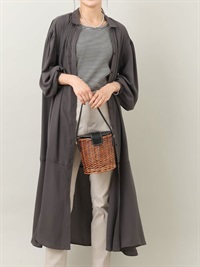 楊柳緹花面料連身裙