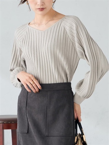 百褶感V領針織毛衣