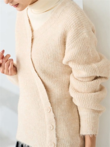 交叉感V領針織毛衣(米色(82)/38)