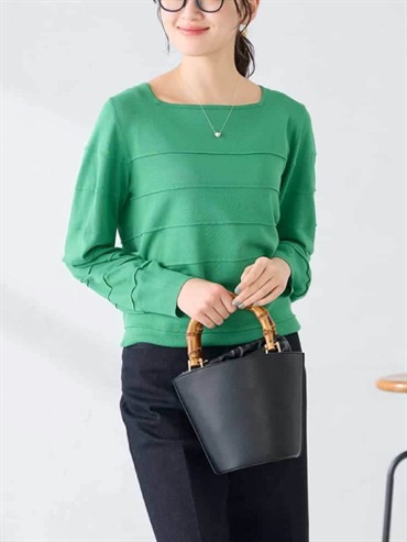 立體橫紋方領針織上衣