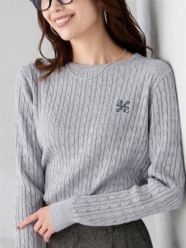 單點刺繡麻花針織上衣