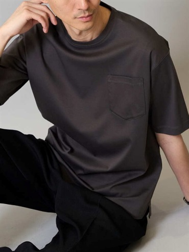 絲光平滑寬版剪裁上衣(深灰色(93)/46)