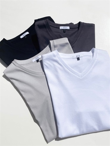 絲光順滑V領T恤(黑色(94)/46)