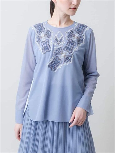 異材質拼接刺繡套頭上衣